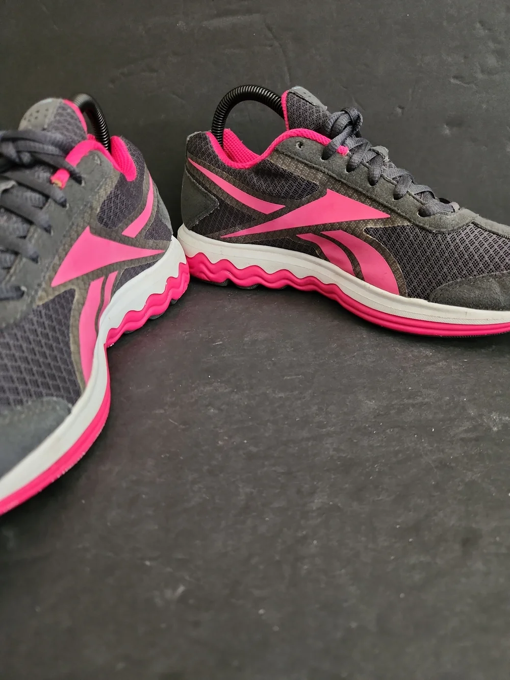 Reebok Fuel Foam Gray/Pink Womens Size 8.5 Running Shoes